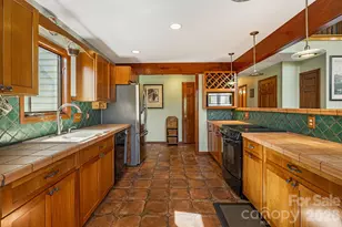 144 Hilltop Rd, Black Mountain, NC 28711 - Photo 11