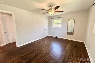 20 White Squirrel Ln, Hendersonville, NC 28739 - Photo 15