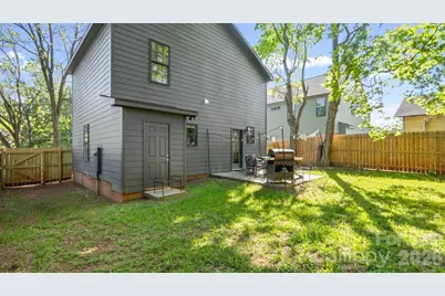 411 Cemetery Street, Charlotte, NC 28216 - Photo 21
