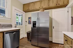 204 S Laurel Ave, Charlotte, NC 28207 - Photo 17