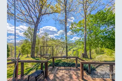 572 Pleasant Valley Road, Burnsville, NC 28714 - Photo 3
