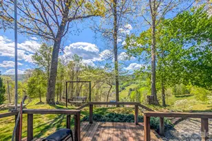 572 Pleasant Valley Rd, Burnsville, NC 28714 - Photo 3
