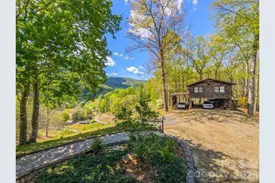 572 Pleasant Valley Road, Burnsville, NC 28714 - Photo 37