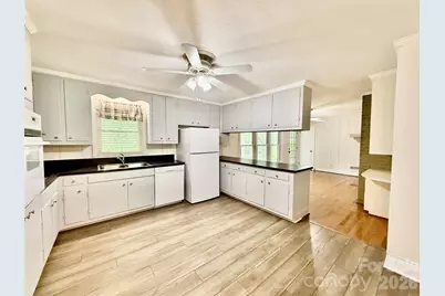 407 Pine Street, Fort Mill, SC 29715 - Photo 13