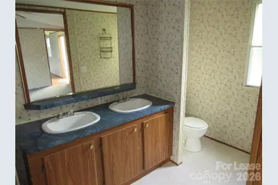 2400 Skyview Lane, Lincolnton, NC 28092 - Photo 7