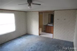 2400 Skyview Ln, Lincolnton, NC 28092 - Photo 5