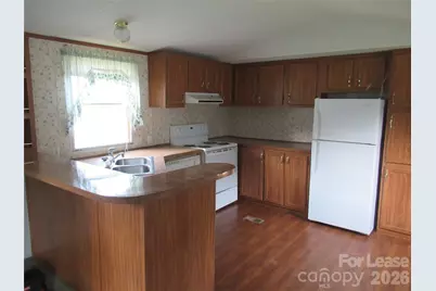 2400 Skyview Lane, Lincolnton, NC 28092 - Photo 3