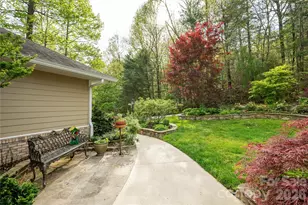 508 Cobblestone Ln N, Flat Rock, NC 28731 - Photo 5