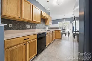 12235 Jessica Pl, Charlotte, NC 28269 - Photo 7