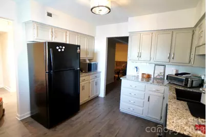 2705 N Center Street #36, Hickory, NC 28601 - Photo 5