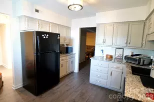 2705 N Center St, Hickory, NC 28601 - Photo 5