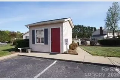 2705 N Center Street #36, Hickory, NC 28601 - Photo 17