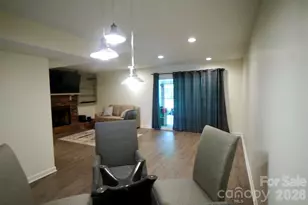 2705 N Center St, Hickory, NC 28601 - Photo 11
