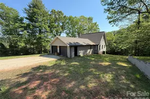 2922 Lovie Ln, Hudson, NC 28638 - Photo 3