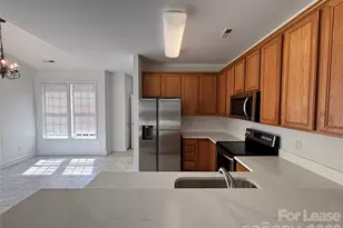 1701 Wilburn Park Ln NW, Charlotte, NC 28269 - Photo 9