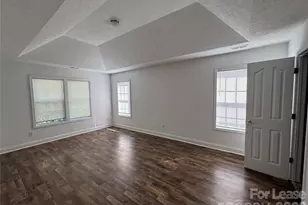 1701 Wilburn Park Ln NW, Charlotte, NC 28269 - Photo 19