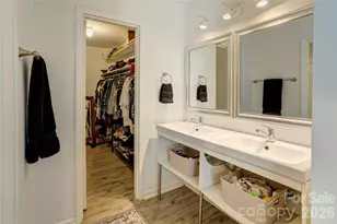 6608 Point Comfort Ln, Charlotte, NC 28226 - Photo 15