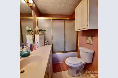 121 Ohara Circle, Hendersonville, NC 28739 - Photo 17