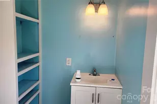 431 Ashworth Cir, Marion, NC 28752 - Photo 9