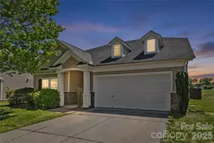 422 Bougainvillea Ct, Monroe, NC 28110 - Photo 3