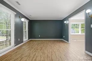 9437 Fairmead Dr, Charlotte, NC 28269 - Photo 7