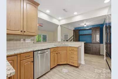 9437 Fairmead Drive, Charlotte, NC 28269 - Photo 9