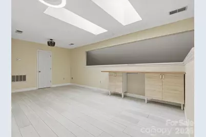 9437 Fairmead Drive, Charlotte, NC 28269 - Photo 37