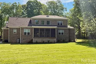 123 Lakefront Dr, Mooresville, NC 28117 - Photo 3