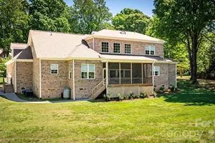 123 Lakefront Dr, Mooresville, NC 28117 - Photo 5