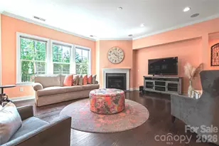 16402 Doves Canyon Ln, Charlotte, NC 28278 - Photo 9