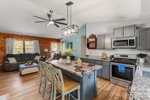 187 Cedarwood Dr, Waynesville, NC 28785 - Photo 3