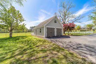 2022 Chatfield Rd, Shelby, NC 28150 - Photo 11