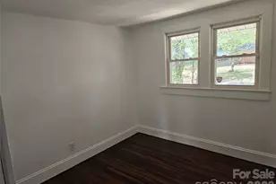 406 26th St SW, Hickory, NC 28602 - Photo 7
