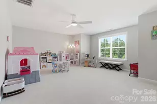 8105 Rolling Wheels Rd, Charlotte, NC 28215 - Photo 19