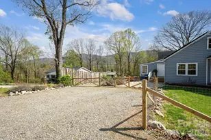 318 Stonewall Ave, Swannanoa, NC 28778 - Photo 35