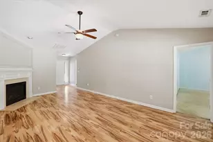 4275 Wiregrass Rd, Fort Mill, SC 29707 - Photo 9