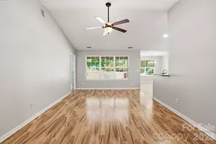 4275 Wiregrass Rd, Fort Mill, SC 29707 - Photo 5