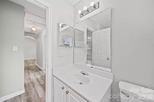 3716 Capps Hill Dr, Charlotte, NC 28216 - Photo 19