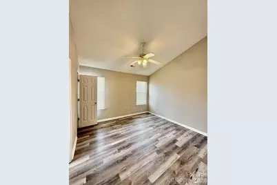 3716 Capps Hill Drive #19, Charlotte, NC 28216 - Photo 7