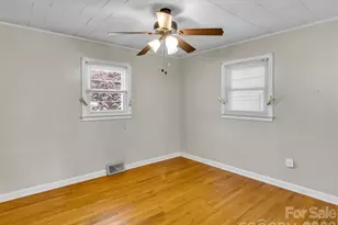 68 Skyview Dr, Waynesville, NC 28786 - Photo 17