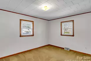 68 Skyview Dr, Waynesville, NC 28786 - Photo 25
