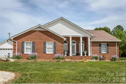 5146 Olde School Drive, Hickory, NC 28602 - Photo 1