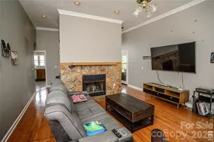 5146 Olde School Dr, Hickory, NC 28602 - Photo 3