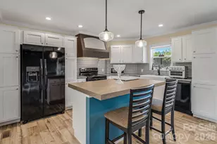 1923 Ridge Rd, Hendersonville, NC 28792 - Photo 15