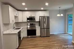 6211 Spanish Oak Rd, Charlotte, NC 28227 - Photo 7