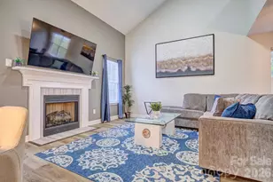 1938 Sunset Village Dr, Charlotte, NC 28216 - Photo 7