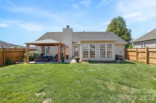 25 Livingston Farm Rd, Fletcher, NC 28732 - Photo 3
