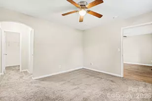 3409 Durham Ln, Charlotte, NC 28269 - Photo 11