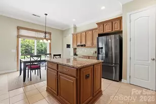11416 Ashbourne Hall Rd, Charlotte, NC 28277 - Photo 15
