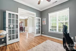 11416 Ashbourne Hall Rd, Charlotte, NC 28277 - Photo 9